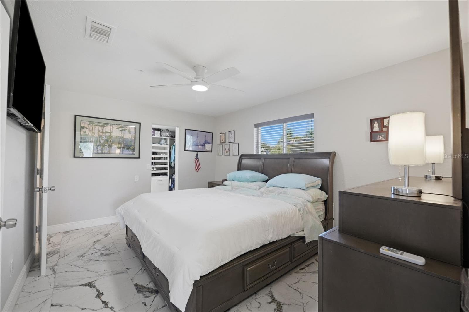 Updated Primary with ensuite. 2 designer closets. Must see these closets! - 5513 BOWLINE BND, NEW PORT RICHEY