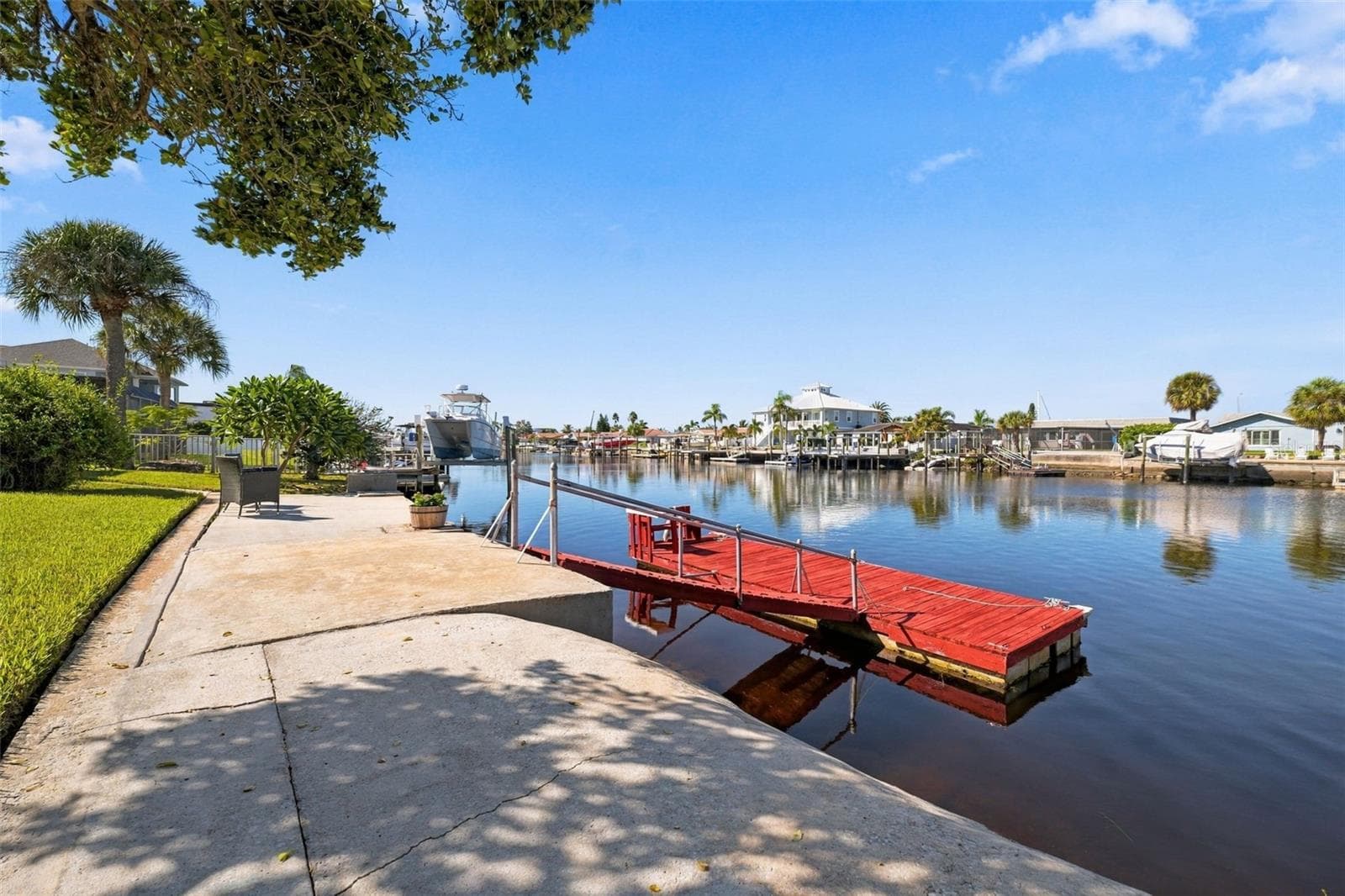 Large 25x8 floating dock. - 5513 BOWLINE BND, NEW PORT RICHEY