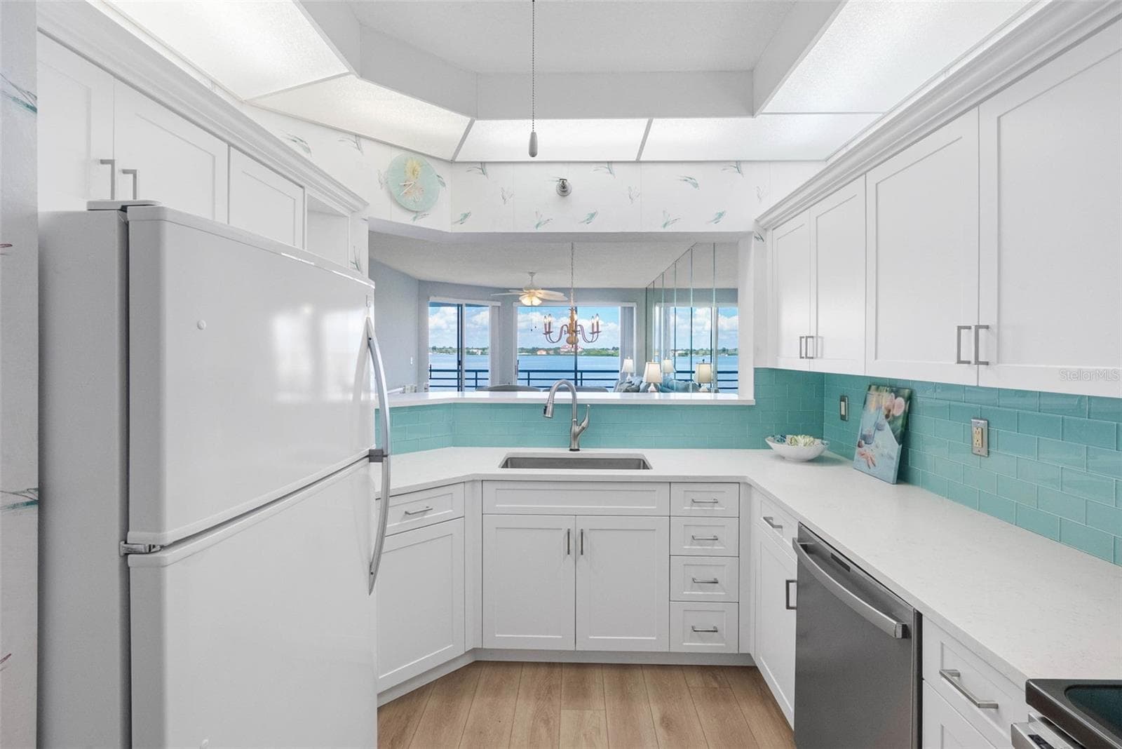Condominium at 8021 SAILBOAT KEY BLVD S #304, ST PETERSBURG, photo 16 of 86