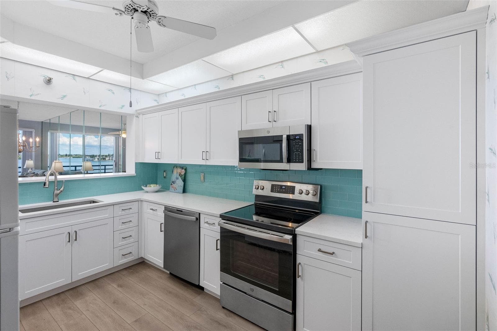 Condominium at 8021 SAILBOAT KEY BLVD S #304, ST PETERSBURG, photo 19 of 86