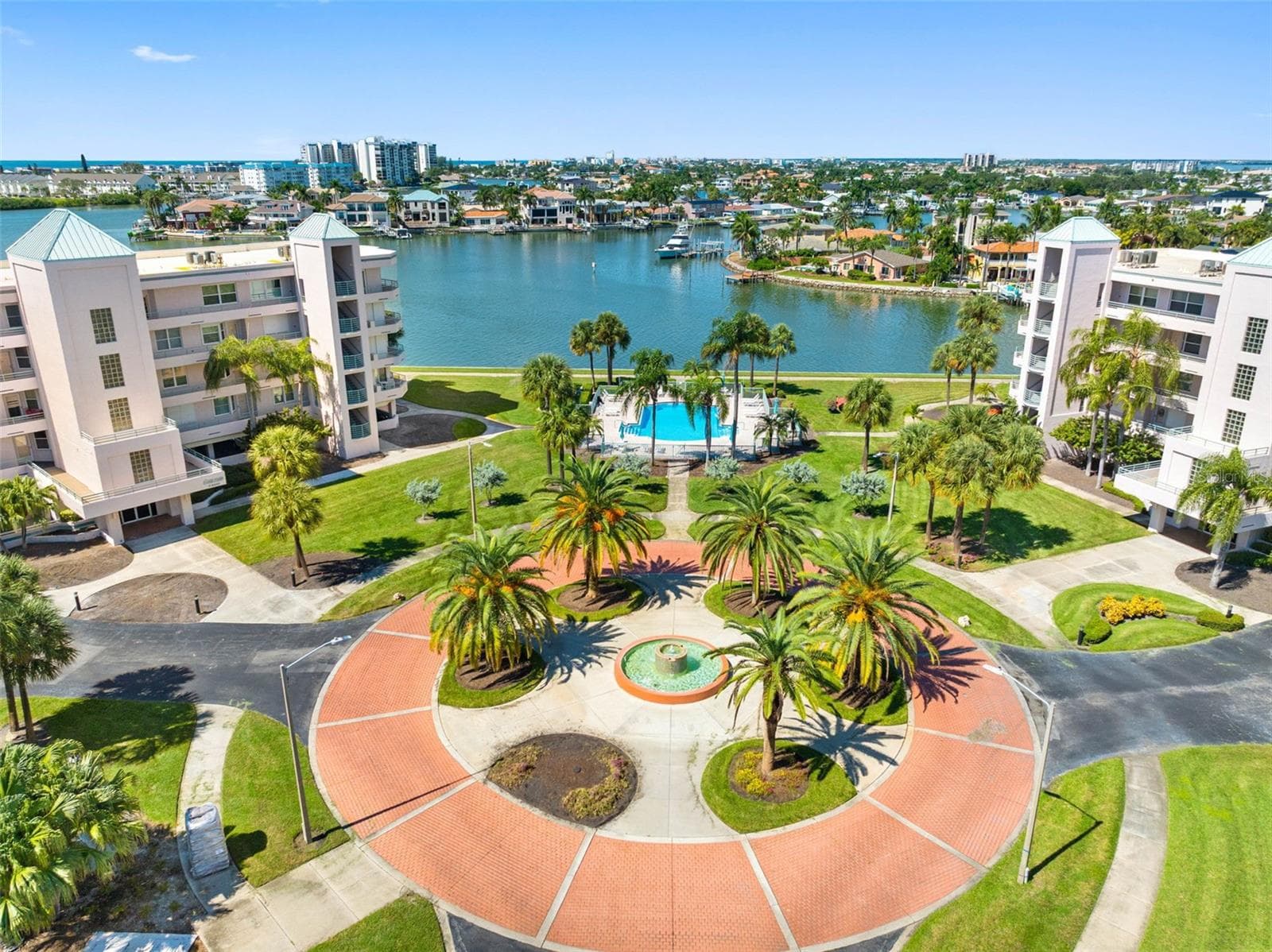 Condominium at 8021 SAILBOAT KEY BLVD S #304, ST PETERSBURG, photo 46 of 86