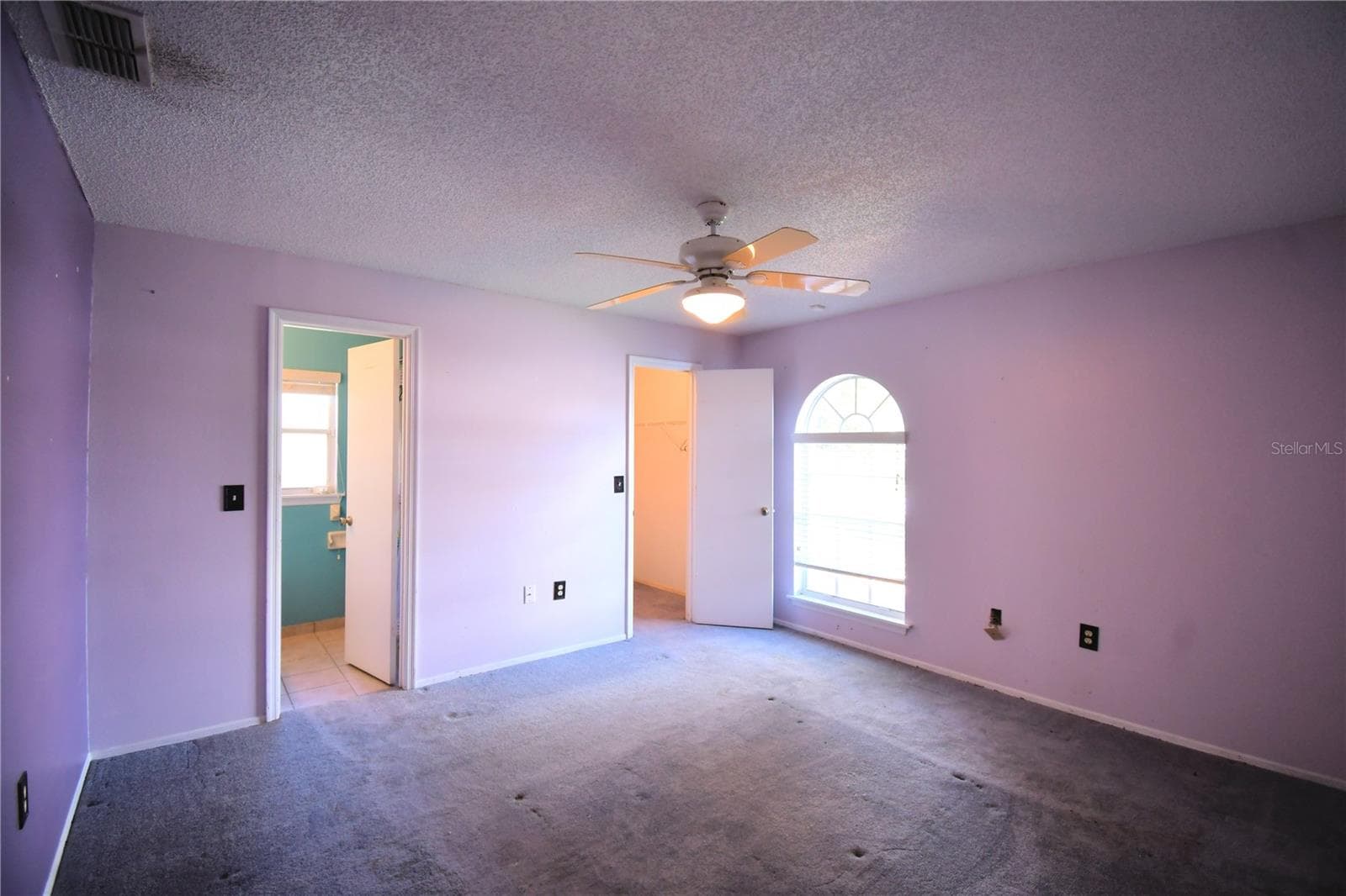 Single Family Residence at 3420 COVE CT E, WINTER HAVEN, photo 2 of 36