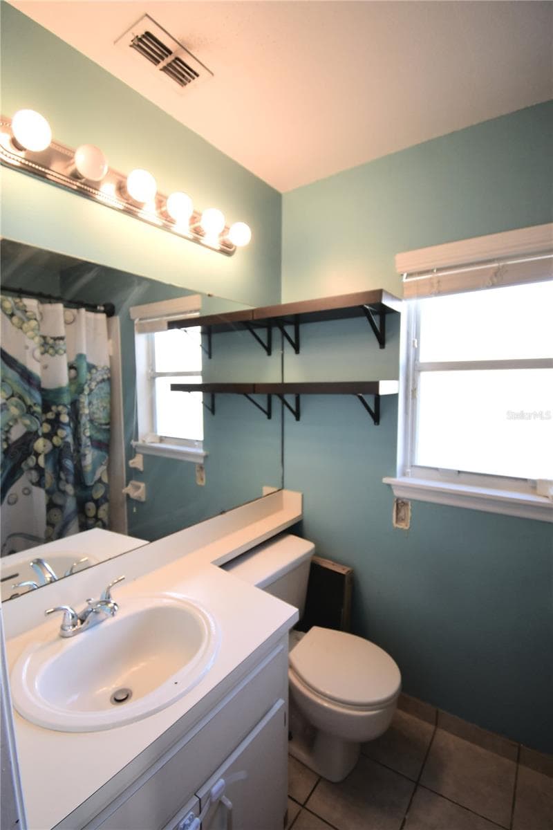 Single Family Residence at 3420 COVE CT E, WINTER HAVEN, photo 6 of 36