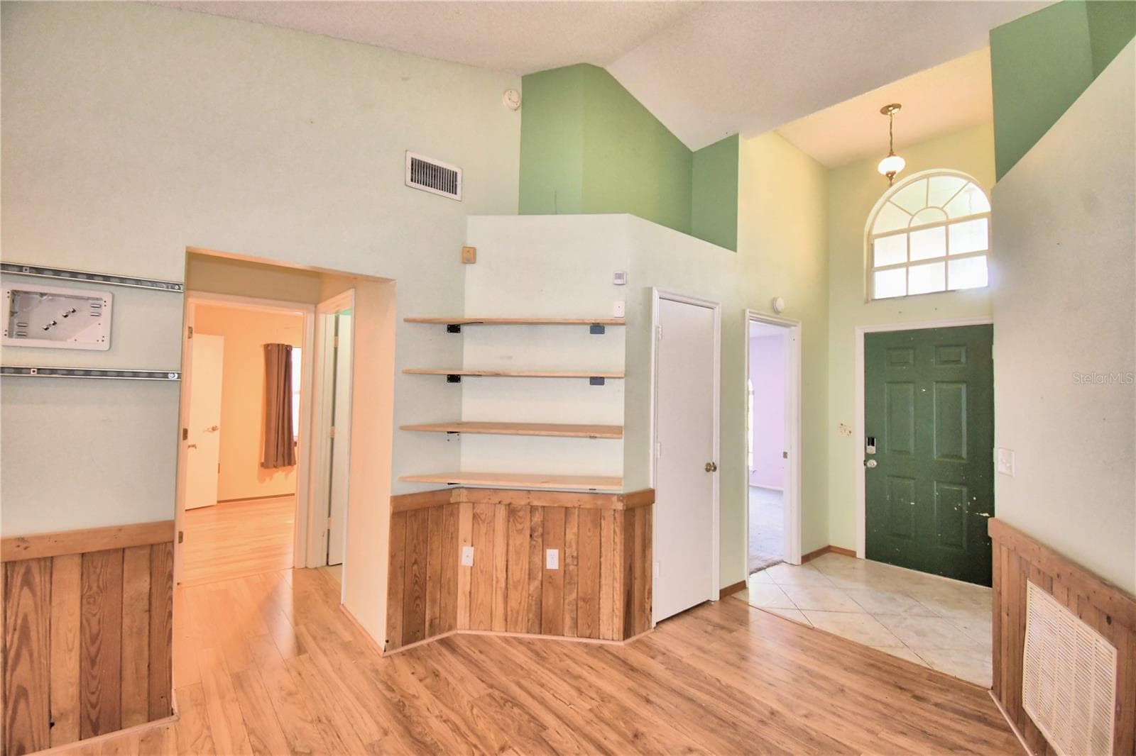Single Family Residence at 3420 COVE CT E, WINTER HAVEN, photo 7 of 36