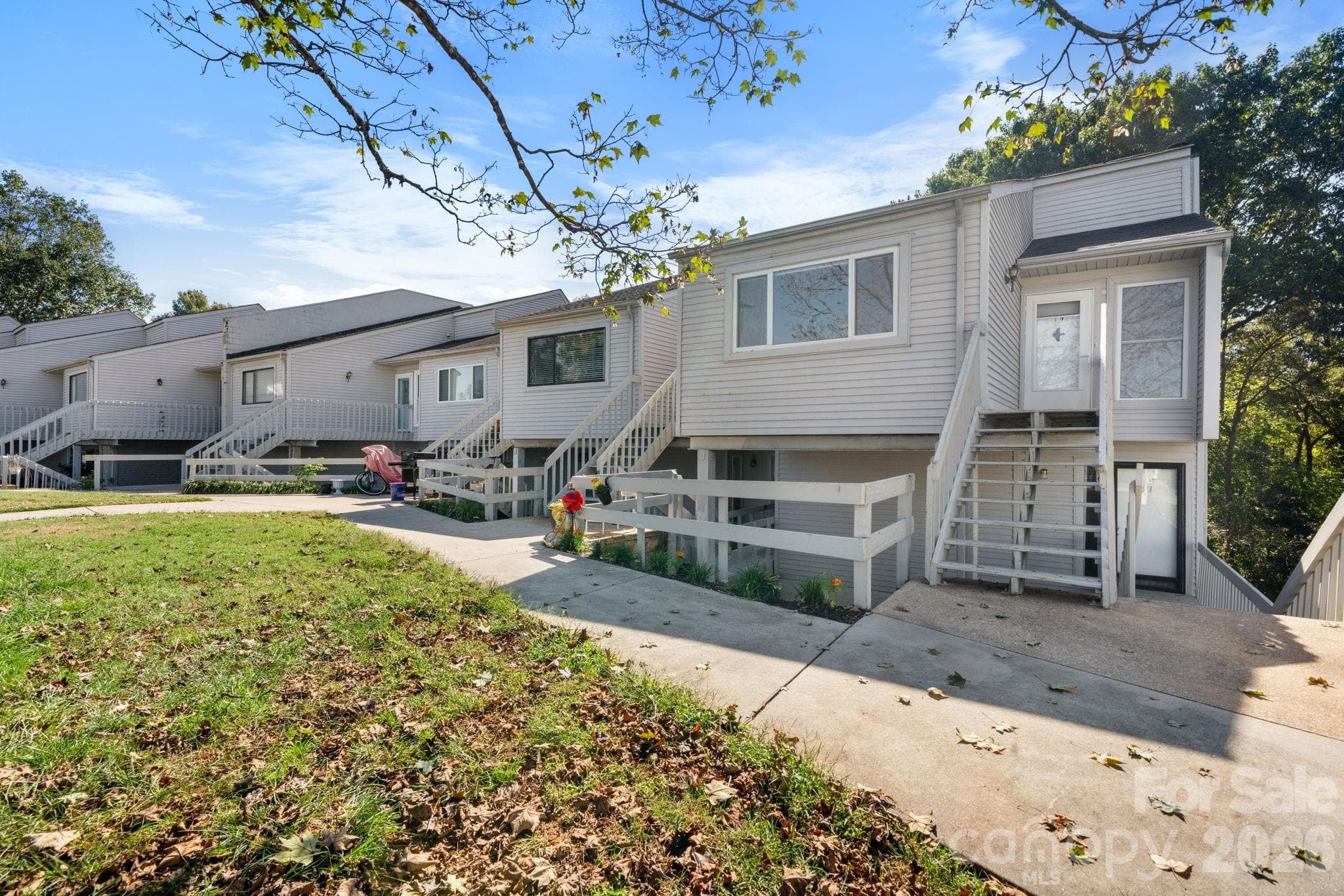 Condominium at 1050 21st Avenue NW, Hickory