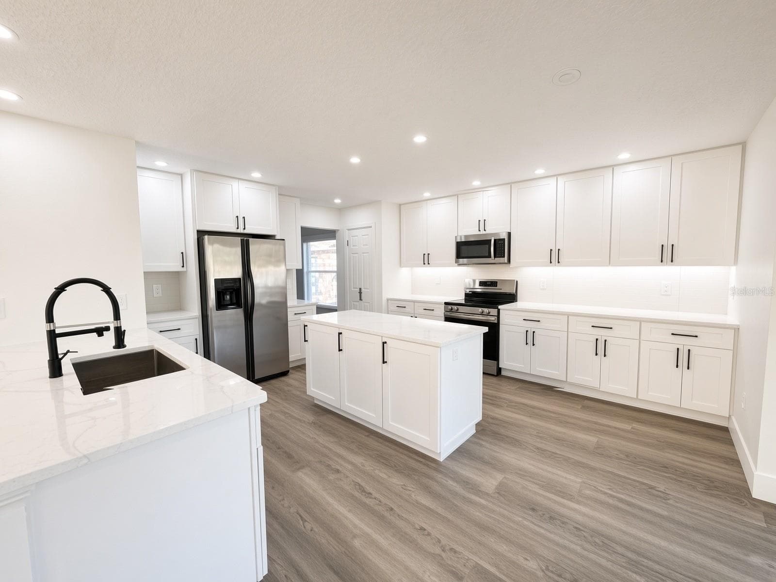 Single Family Residence at 1959 WESTPOINTE CIR, ORLANDO, photo 3 of 54