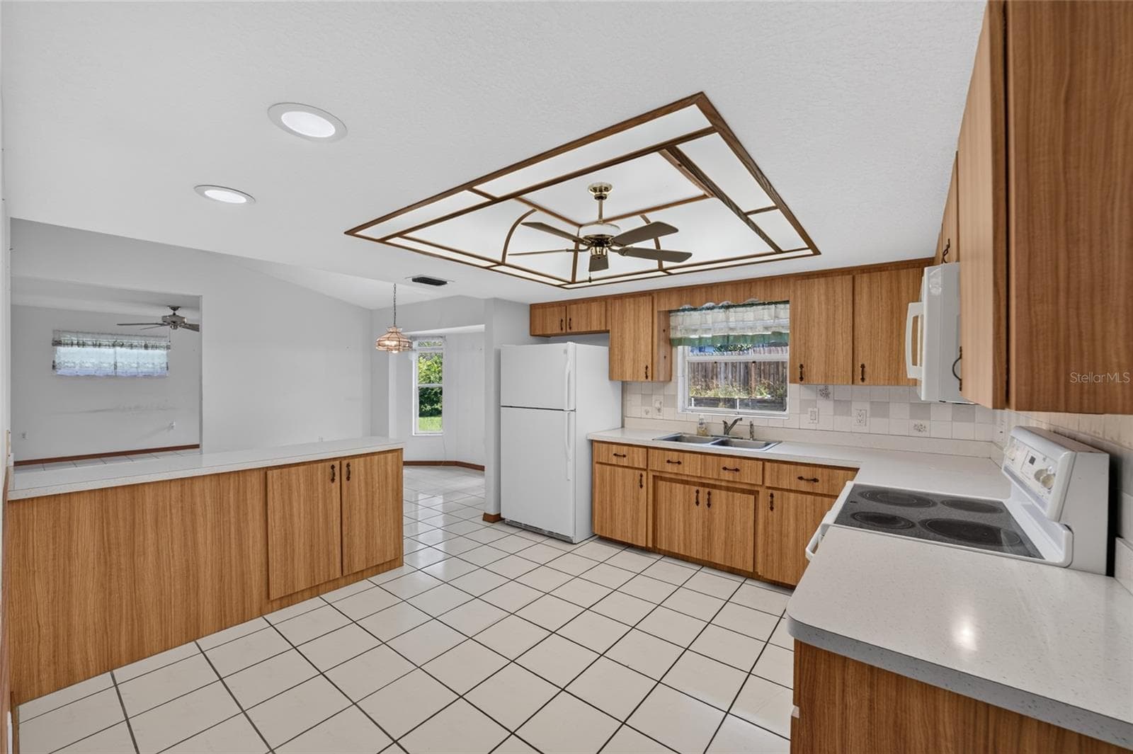 Single Family Residence at 936 MAPLE AVE, INVERNESS, photo 40 of 69