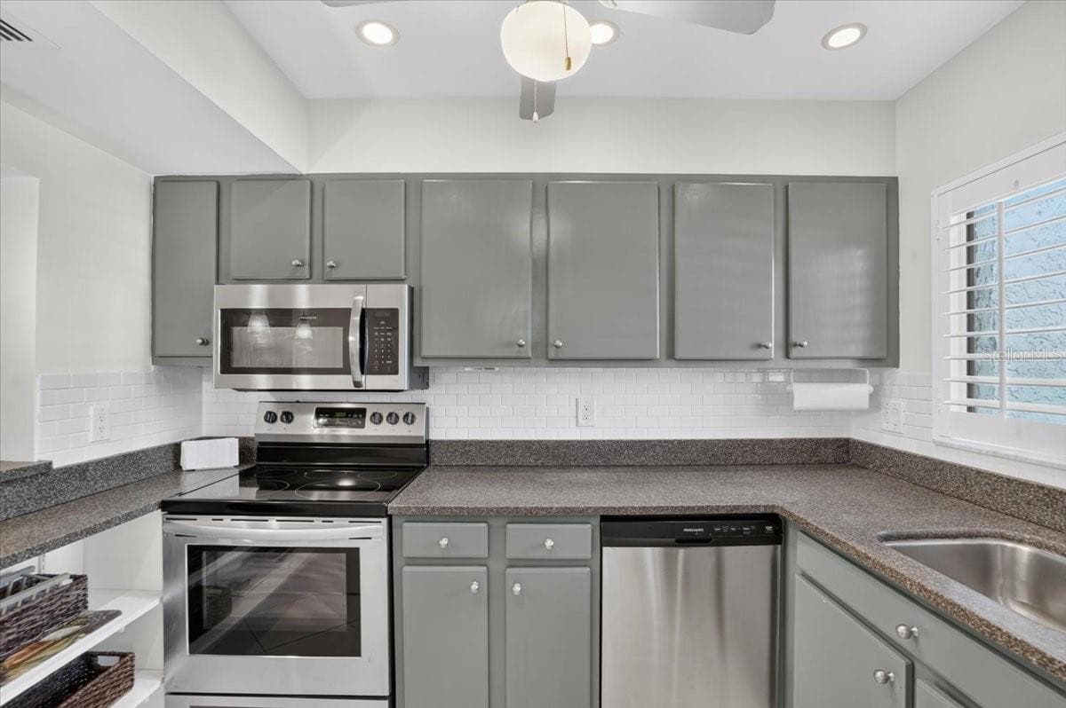 Condominium at 1614 STICKNEY POINT RD #1614-1, SARASOTA, photo 5 of 47