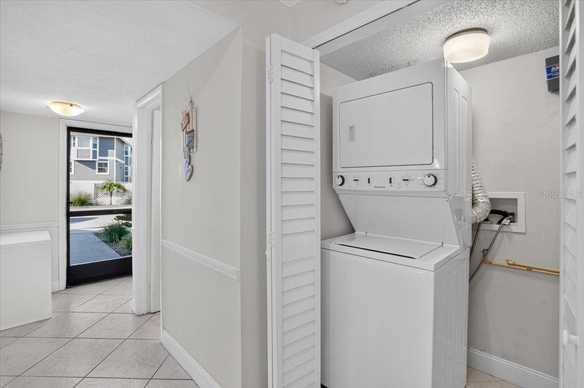 Condominium at 1614 STICKNEY POINT RD #1614-1, SARASOTA, photo 11 of 47