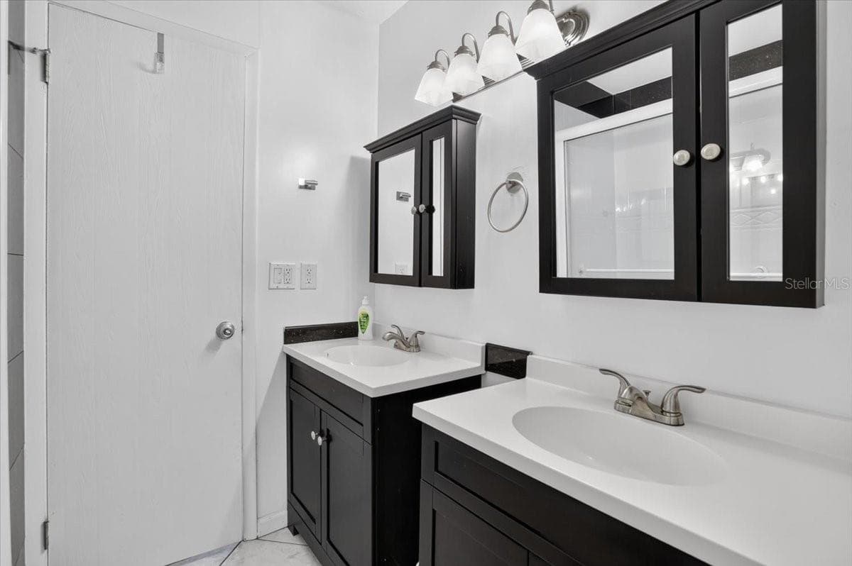 Condominium at 1614 STICKNEY POINT RD #1614-1, SARASOTA, photo 17 of 47