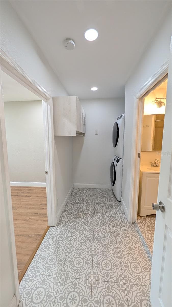 Single Family Residence at 3005 W MARLIN AVE, TAMPA, photo 14 of 22