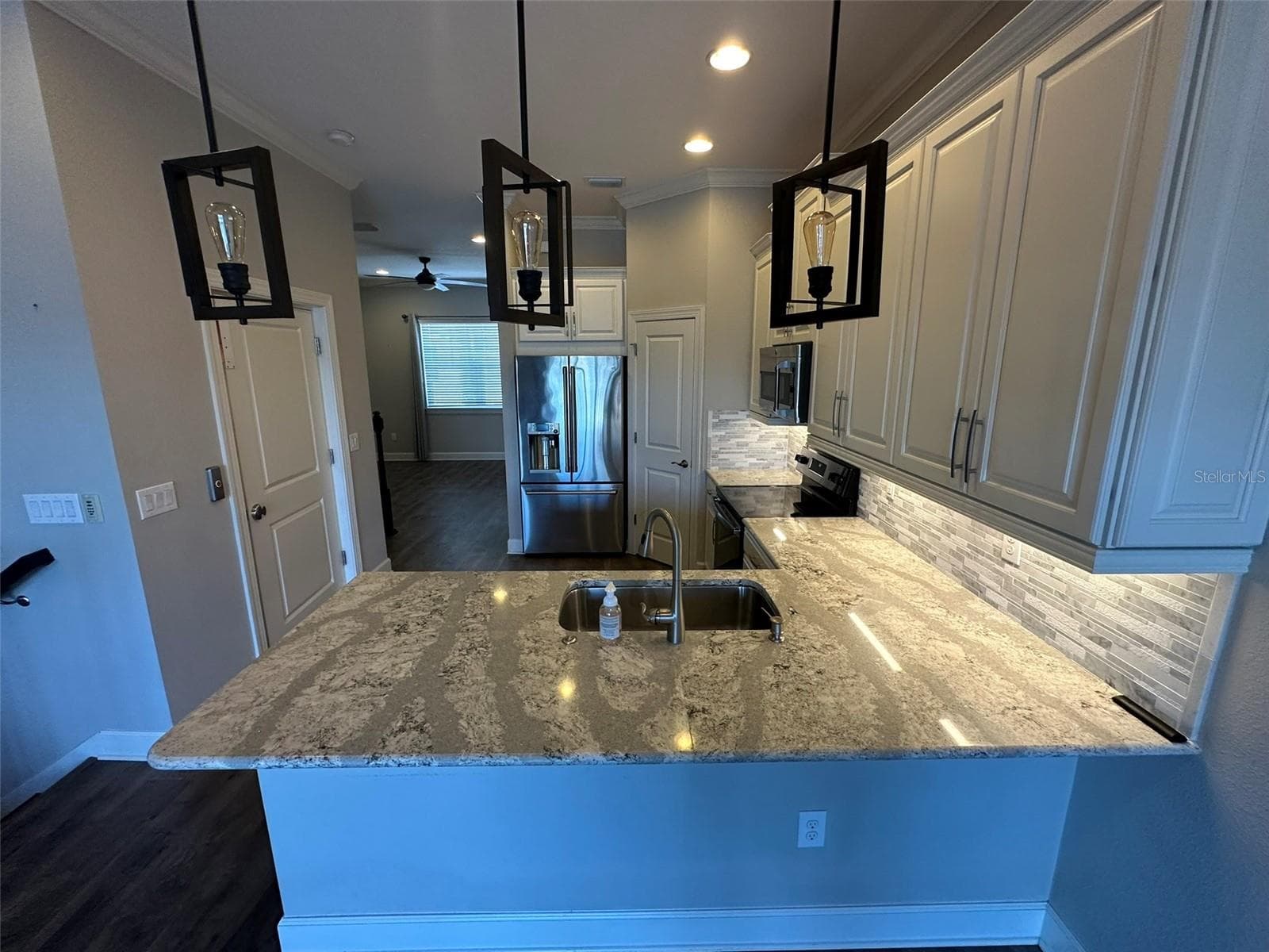 Townhouse at 6072 MOORINGS DR S, ST PETERSBURG, photo 15 of 64