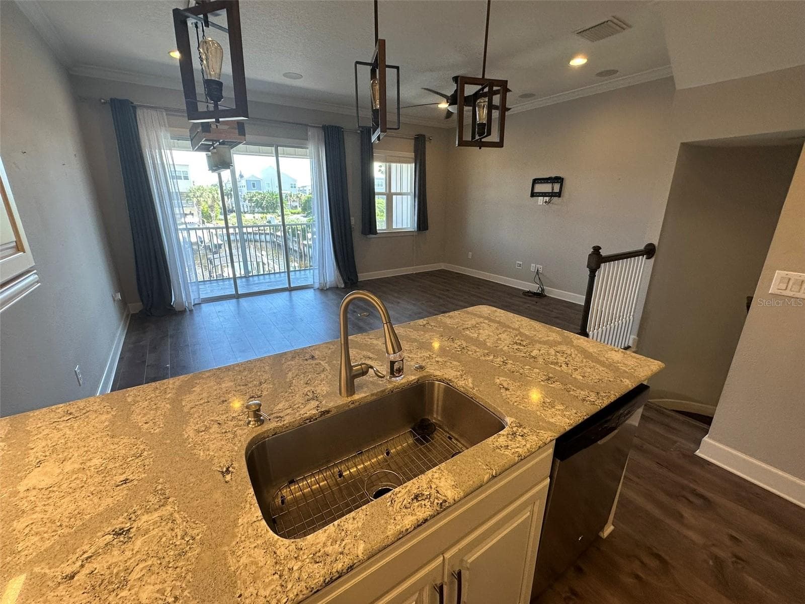 Townhouse at 6072 MOORINGS DR S, ST PETERSBURG, photo 17 of 64