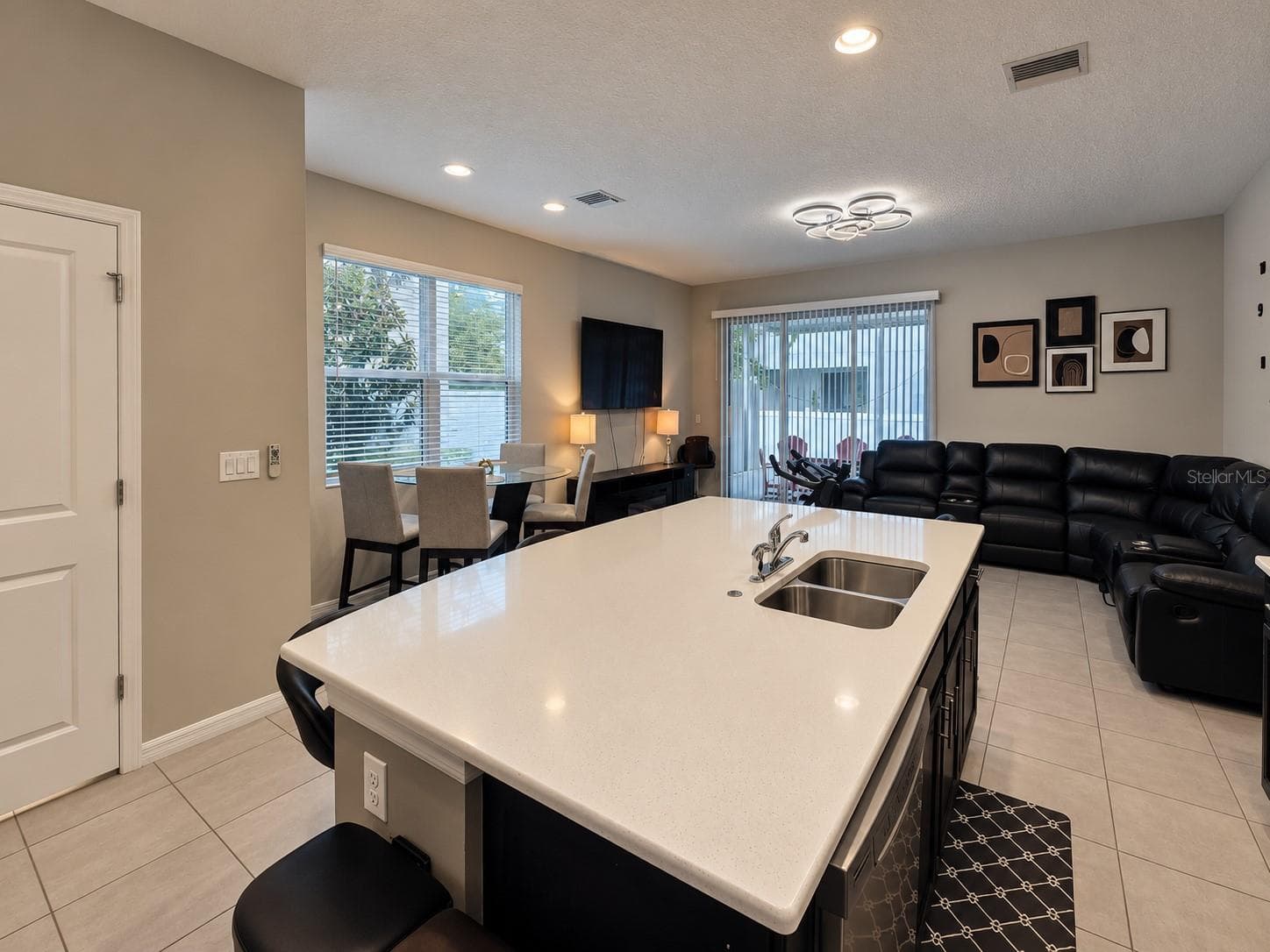 Townhouse at 6133 WILLOWSIDE ST, PALMETTO, photo 4 of 30