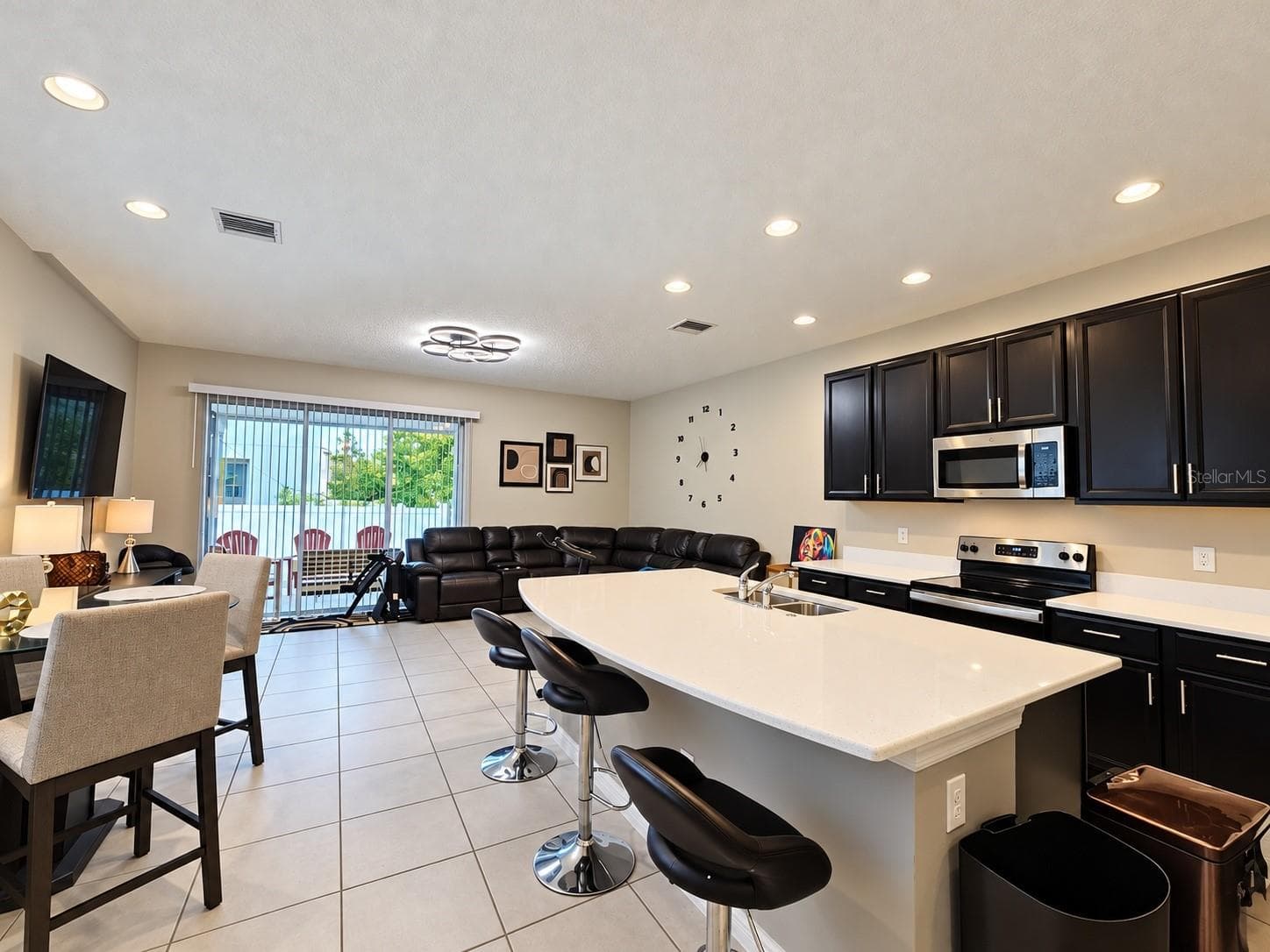 Townhouse at 6133 WILLOWSIDE ST, PALMETTO, photo 5 of 30