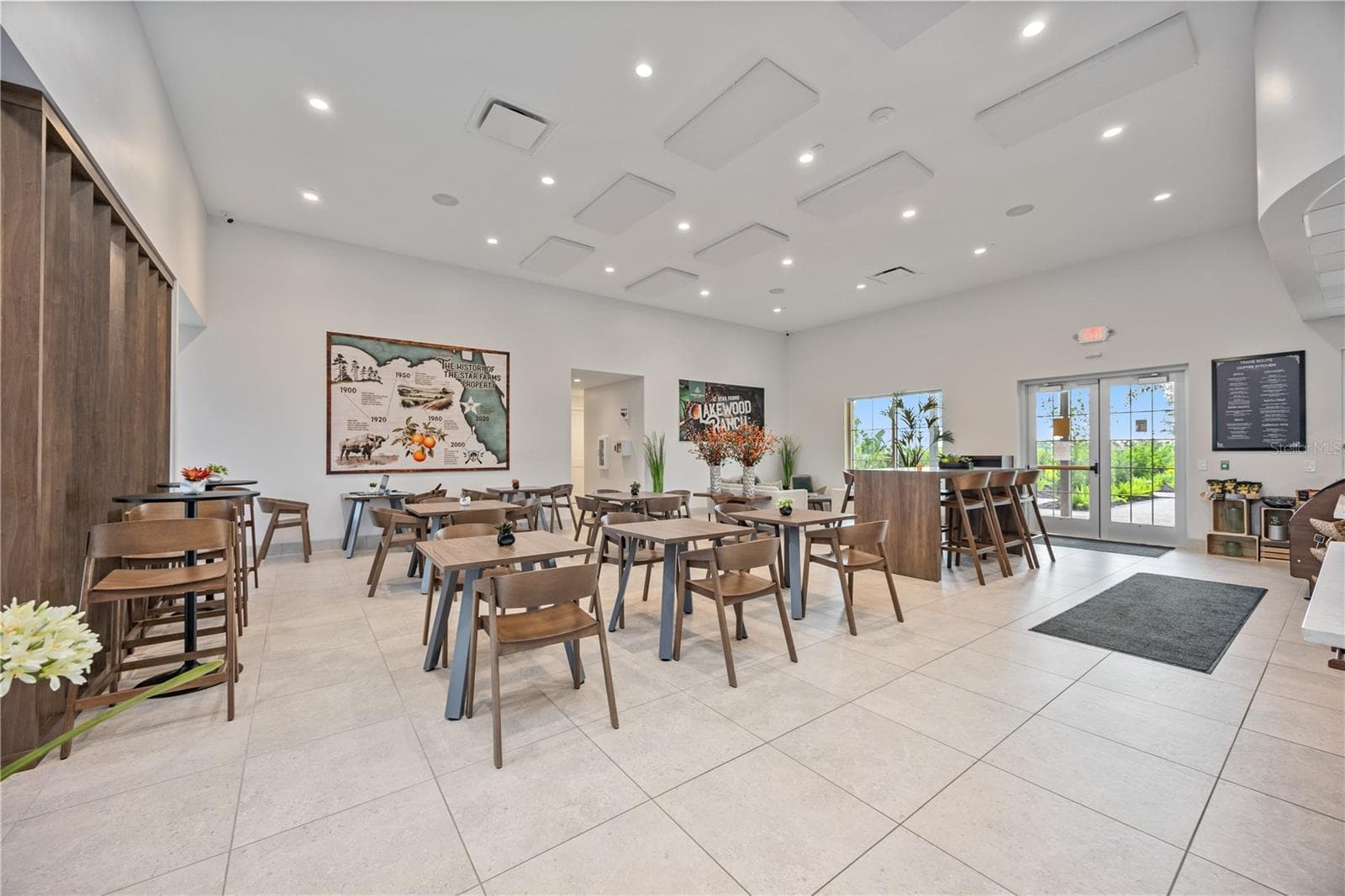 Single Family Residence at 17604 BARLEY DR, LAKEWOOD RANCH, photo 53 of 56