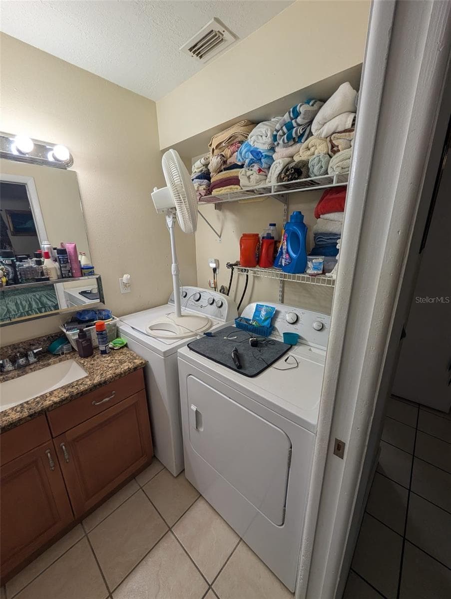 Townhouse at 22 LAS PALMAS WAY, KISSIMMEE, photo 10 of 12
