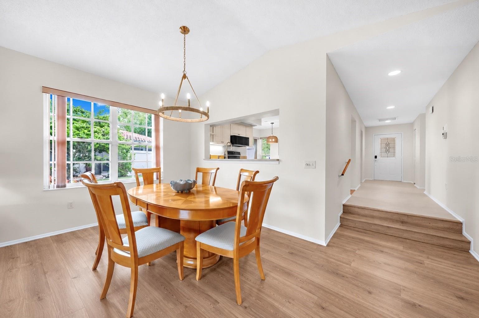 Villa at 7306 GOLF POINTE CIR, SARASOTA, photo 28 of 76