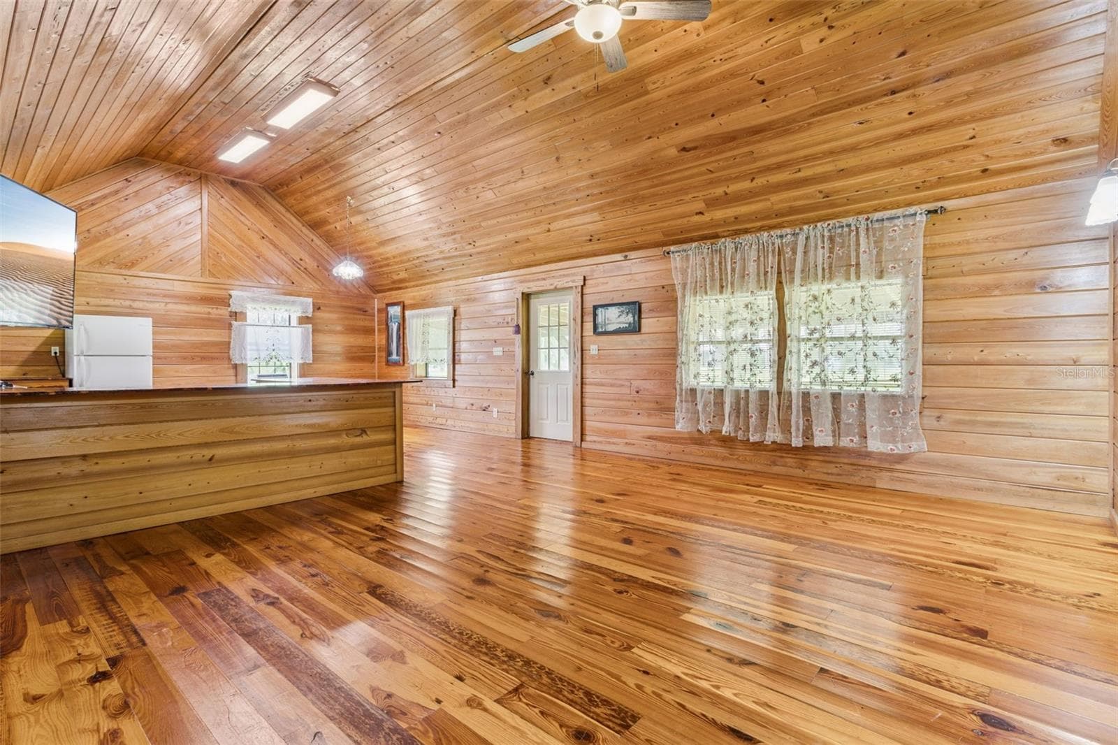 Single Family Residence at 1017 SLOANS RIDGE RD, GROVELAND, photo 11 of 48