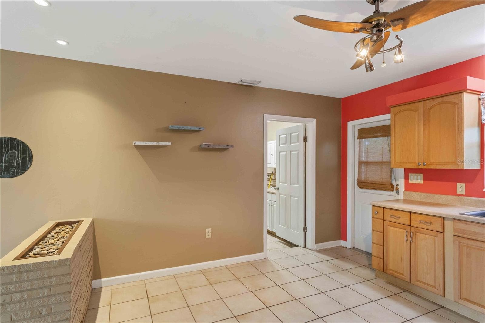 Kitchen - 11144 3RD AVE, PUNTA GORDA