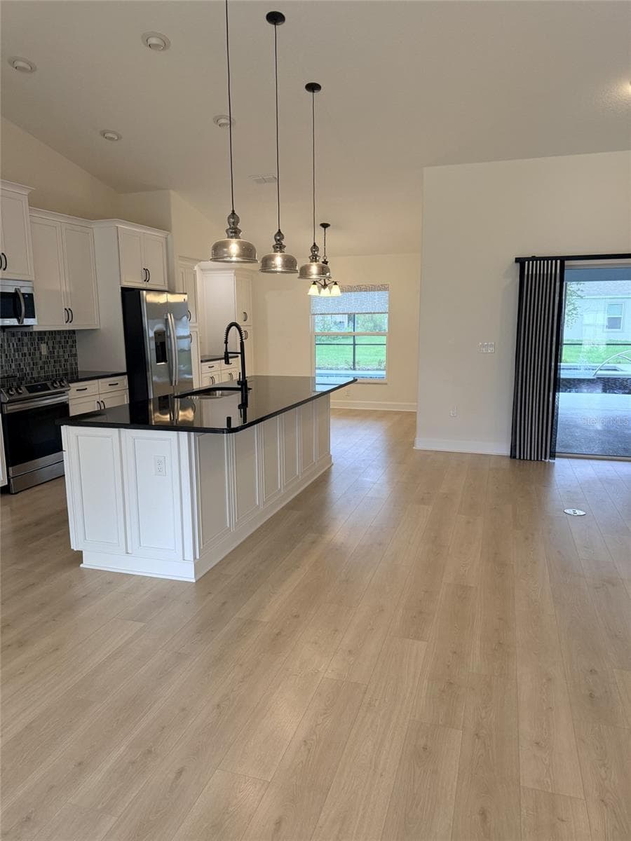 Kitchen - 21 WOOD CLIFT LN, PALM COAST