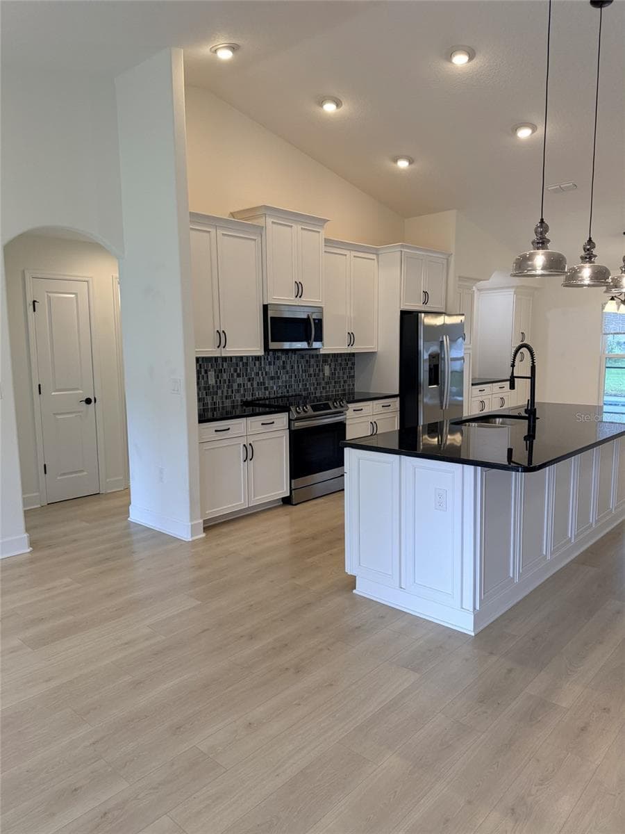 Kitchen - 21 WOOD CLIFT LN, PALM COAST