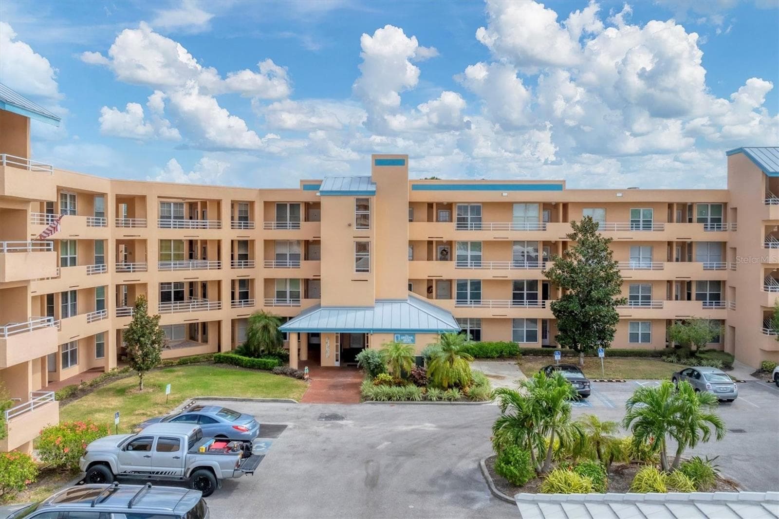 Condominium at 4530 PINEBROOK CIR #208, BRADENTON, photo 4 of 35