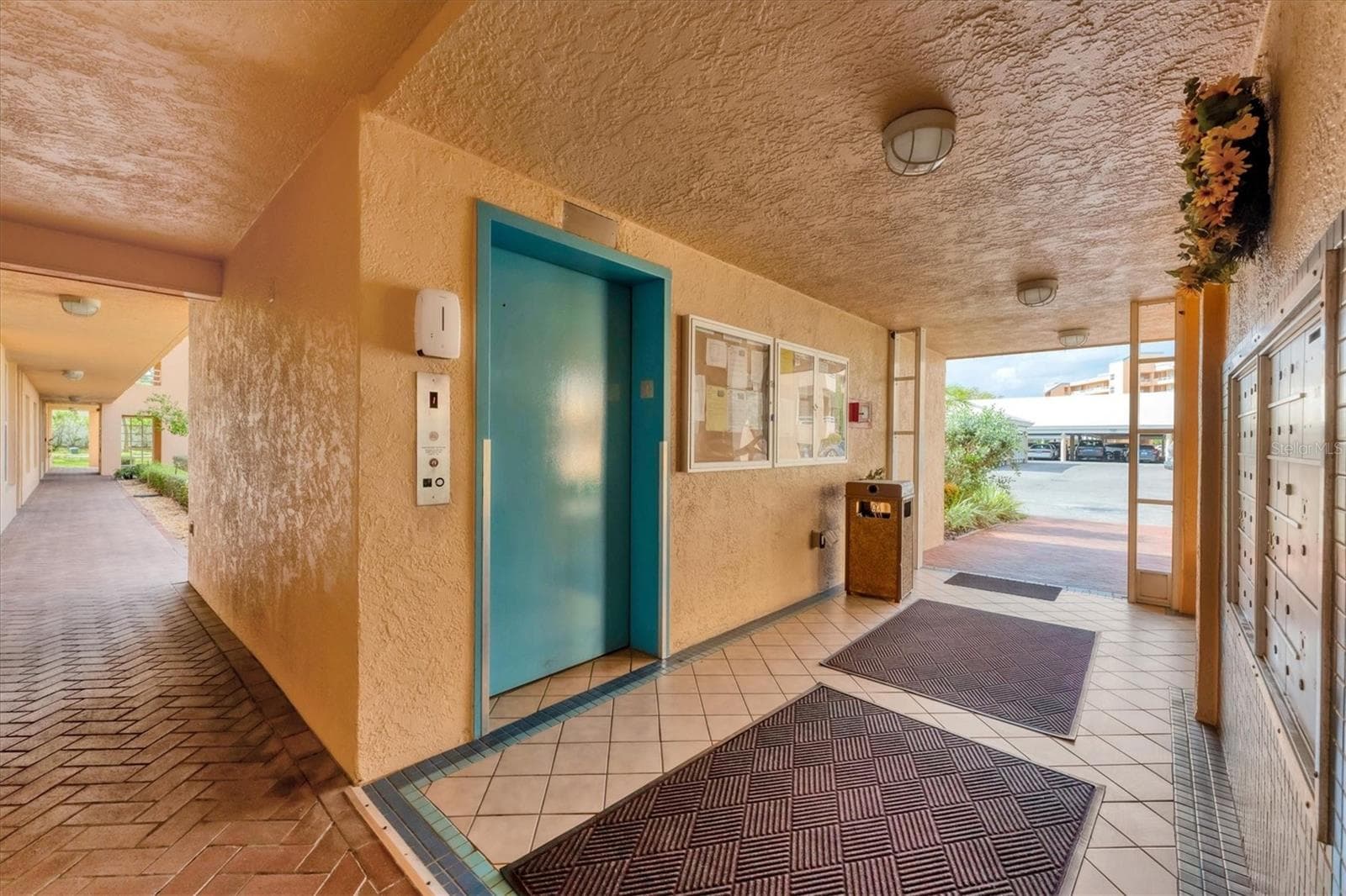 Condominium at 4530 PINEBROOK CIR #208, BRADENTON, photo 6 of 35