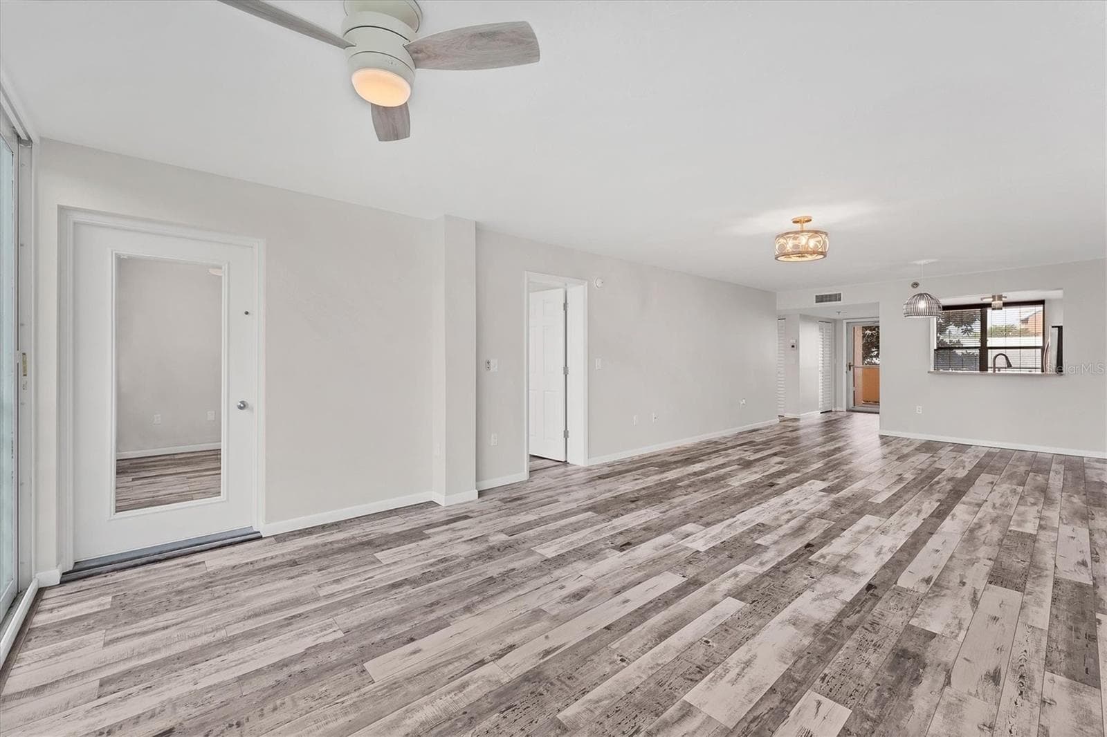 Condominium at 4530 PINEBROOK CIR #208, BRADENTON, photo 13 of 35