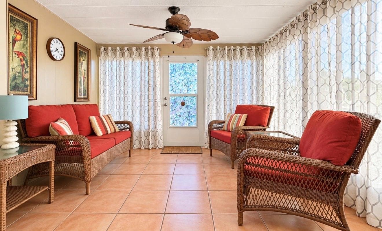 Florida room - 1100 BELCHER RD S #350, LARGO