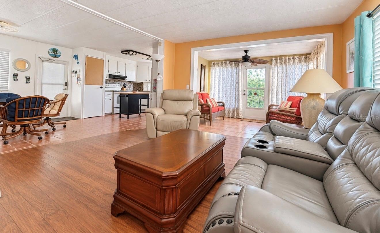 Living room To Florida room - 1100 BELCHER RD S #350, LARGO