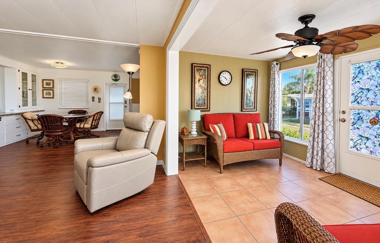 Florida room - 1100 BELCHER RD S #350, LARGO