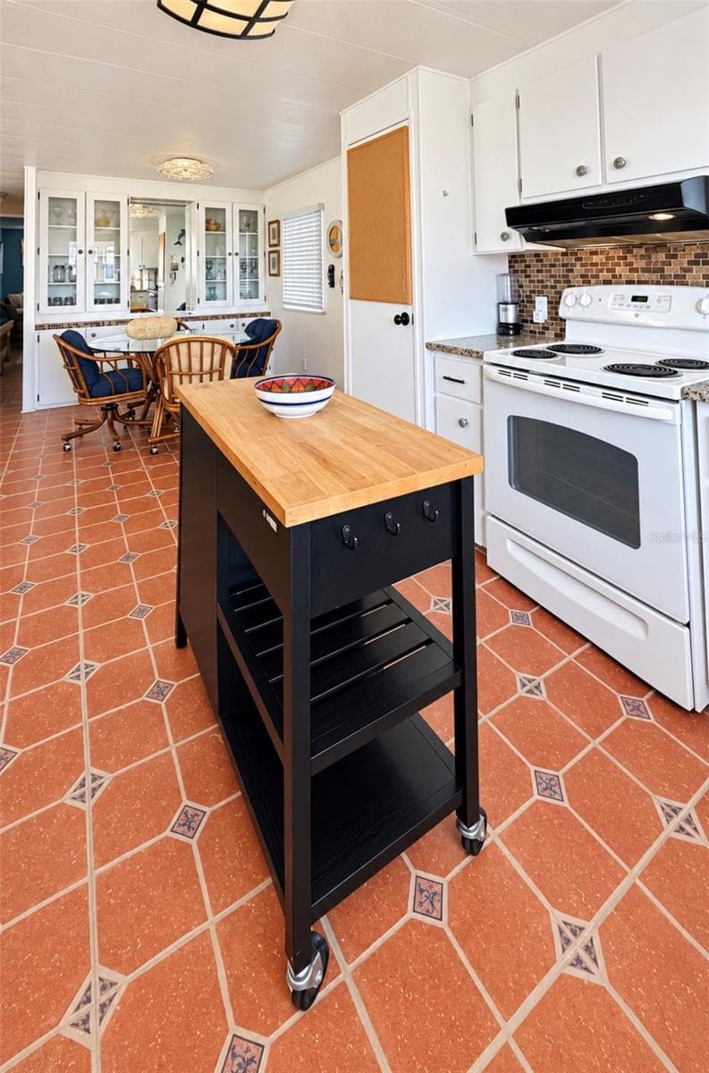 Kitchen - 1100 BELCHER RD S #350, LARGO