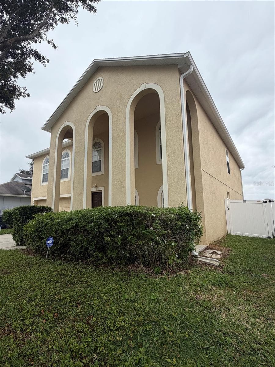 Front of home - 247 BLAKE AVE, DAVENPORT