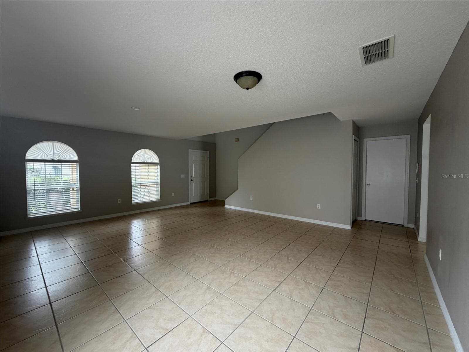 Formal Living/Dining Room - 247 BLAKE AVE, DAVENPORT