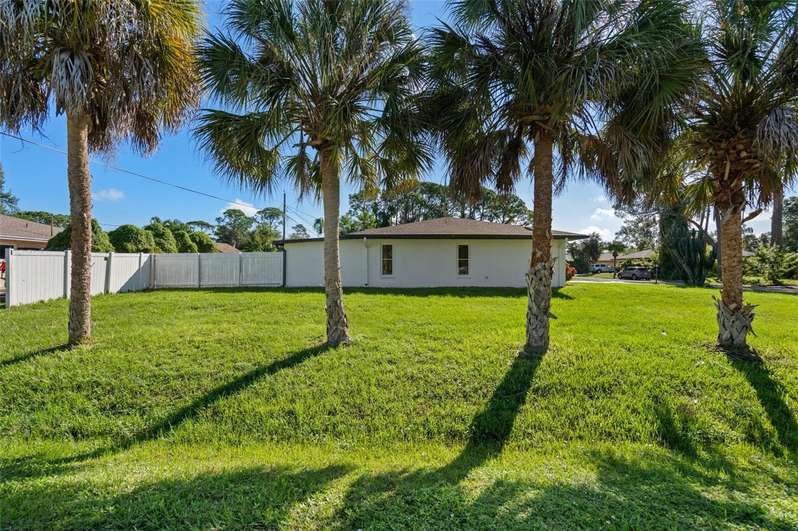 Single Family Residence at 616 BROWN RD, VENICE, photo 6 of 42