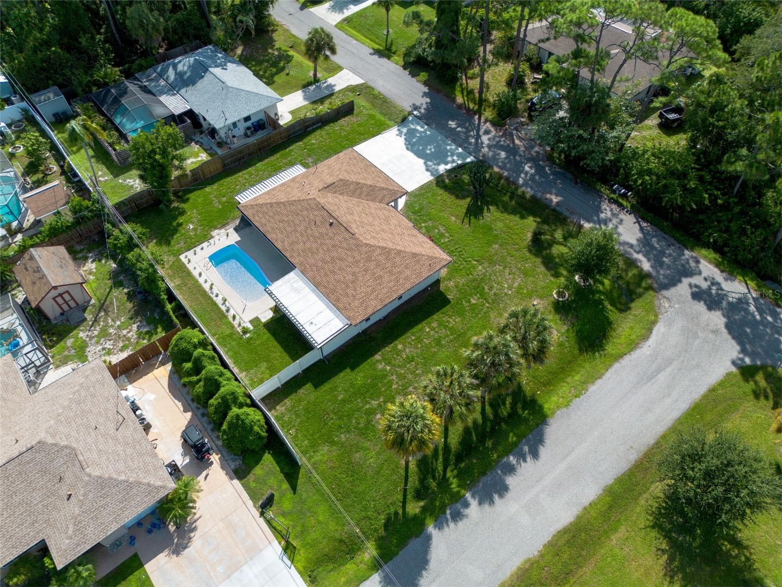 Single Family Residence at 616 BROWN RD, VENICE, photo 7 of 42