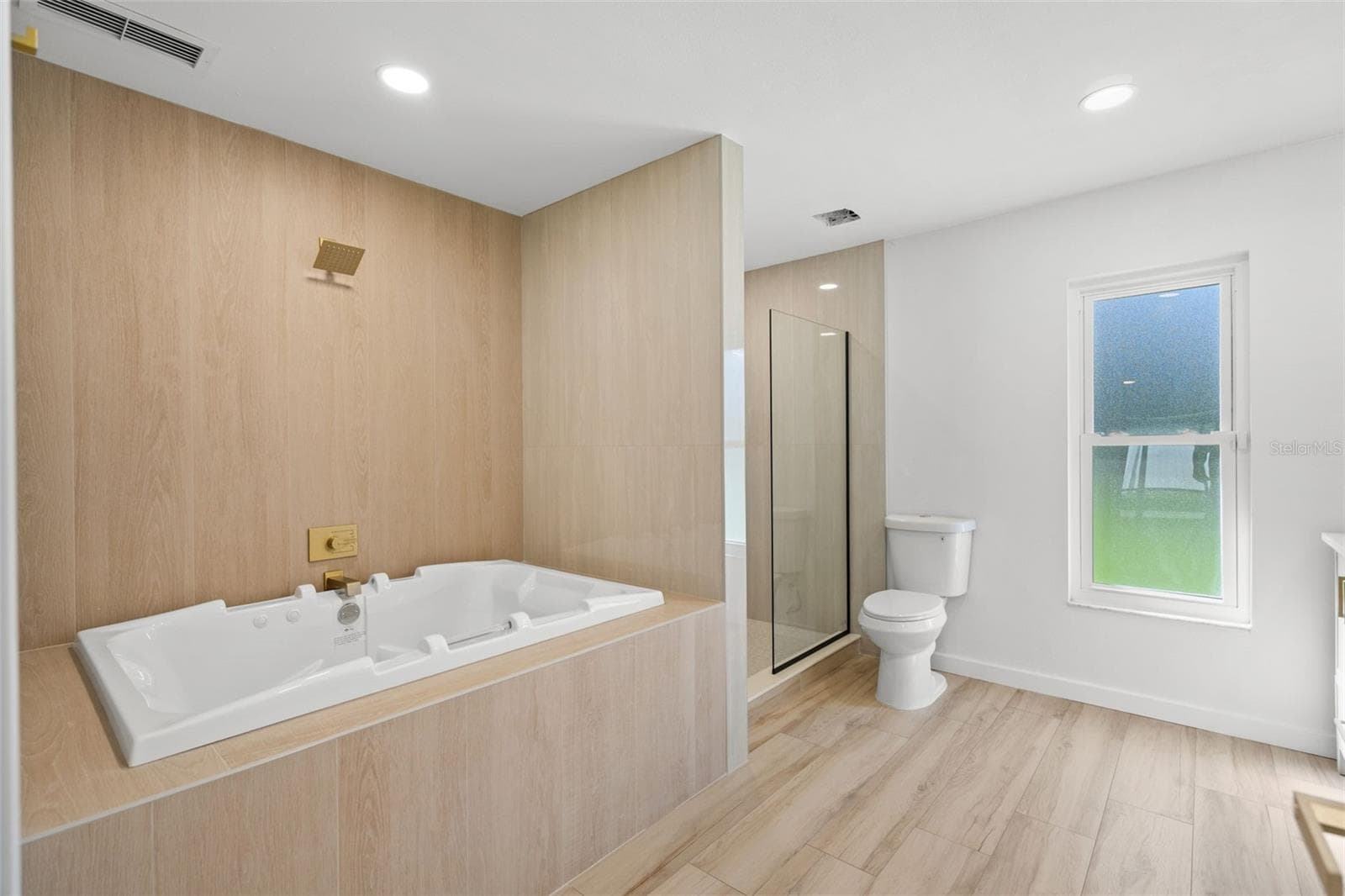 Single Family Residence at 616 BROWN RD, VENICE, photo 24 of 42