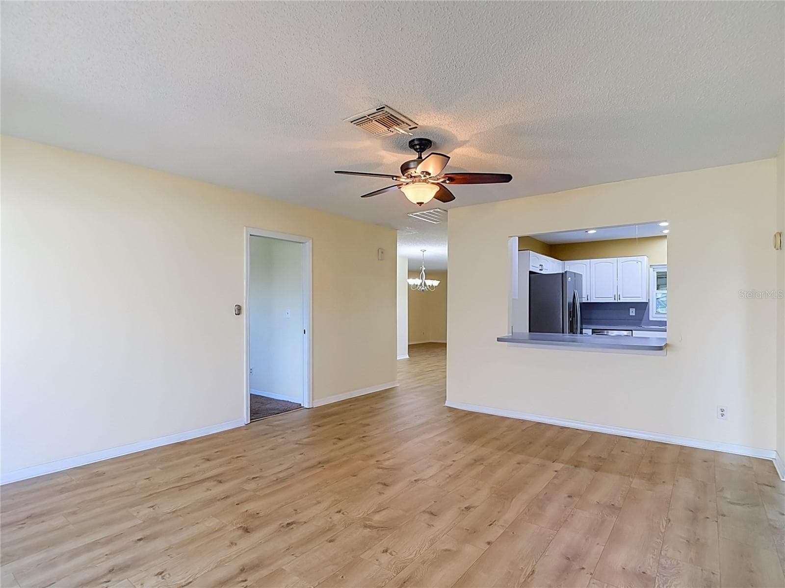 Single Family Residence at 905 BLUEWATER DR, SUN CITY CENTER, photo 17 of 59