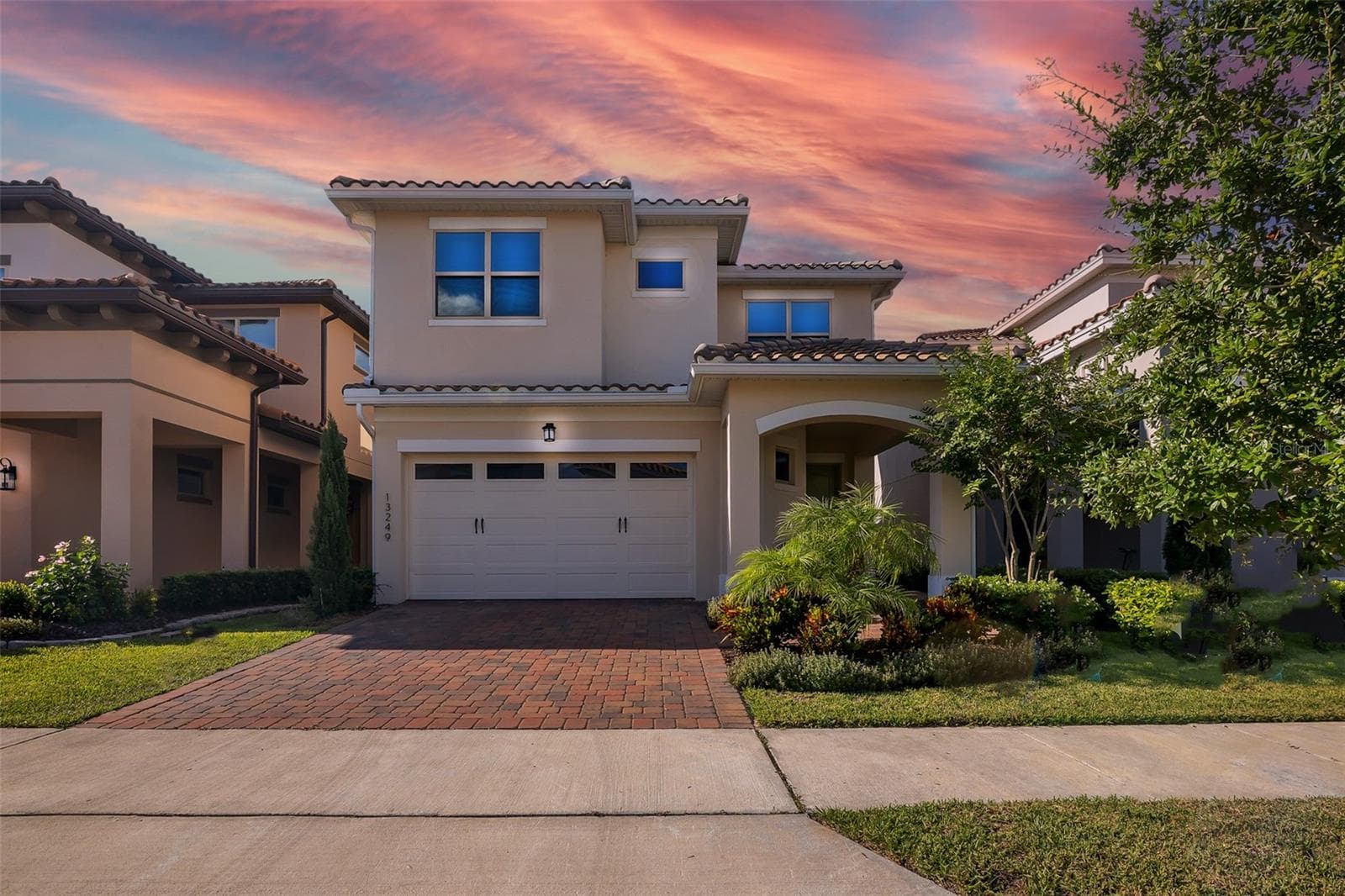 Single Family Residence at 13249 WINTERTON LN, ORLANDO, photo 2 of 62