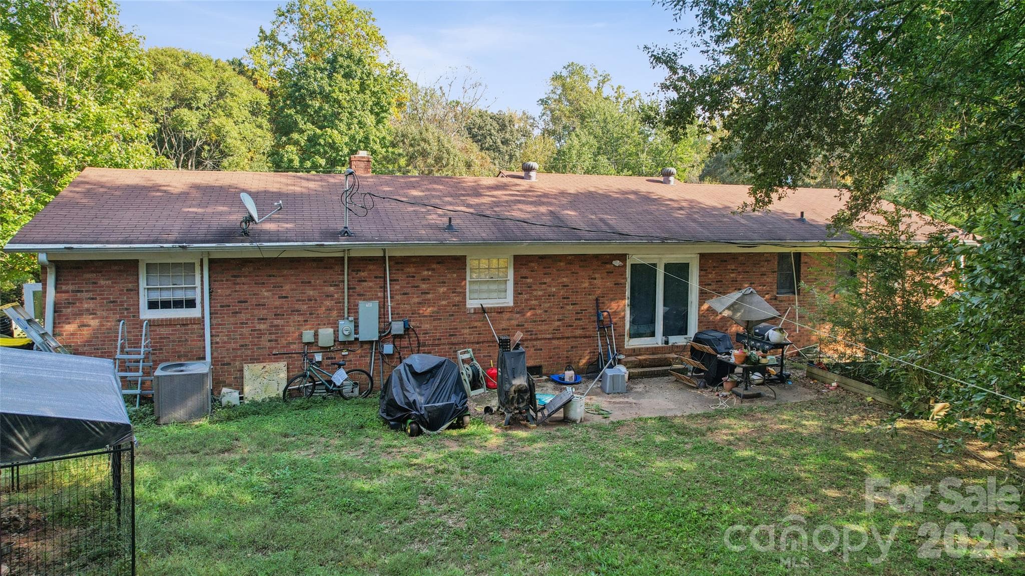 Single Family Residence at 321 Rollingwood Drive, Stanley, photo 3 of 32