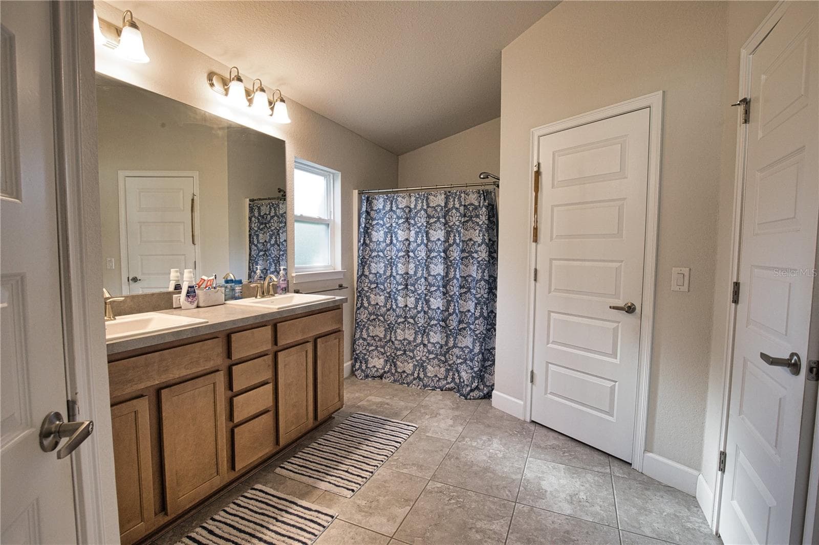 Single Family Residence at 14062 HOPEWELL AVE, PORT CHARLOTTE, photo 11 of 35
