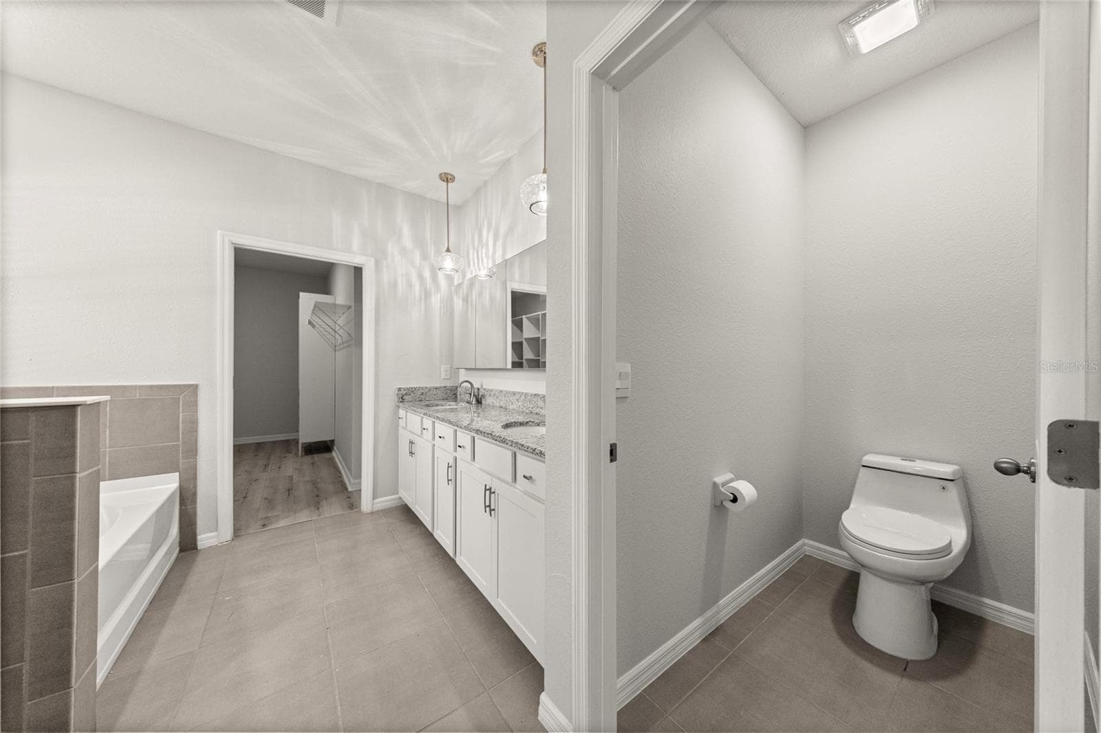 PRIMARY BATH - 17526 NW 173RD RD, ALACHUA