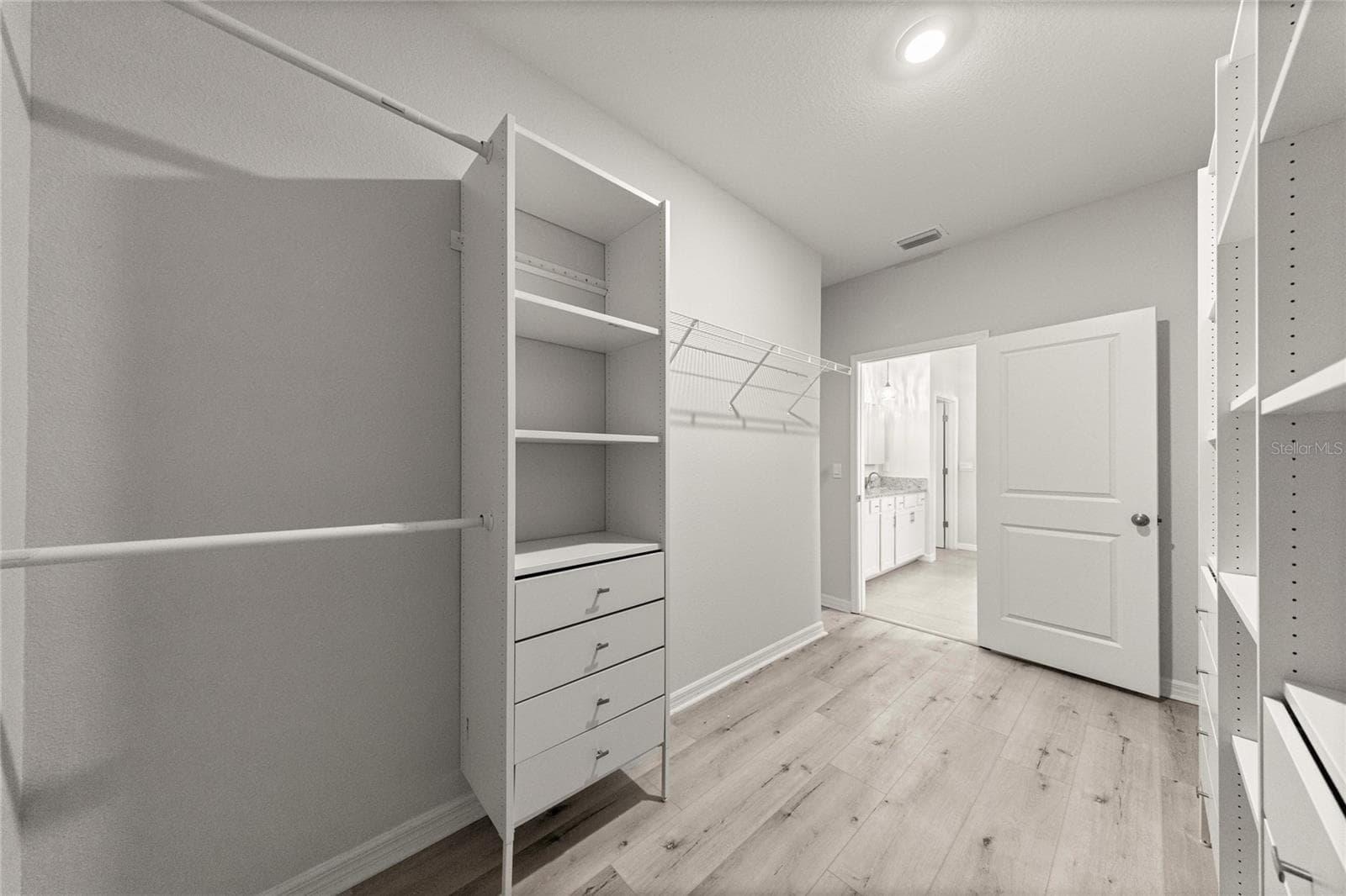 PRIMARY CLOSET - 17526 NW 173RD RD, ALACHUA
