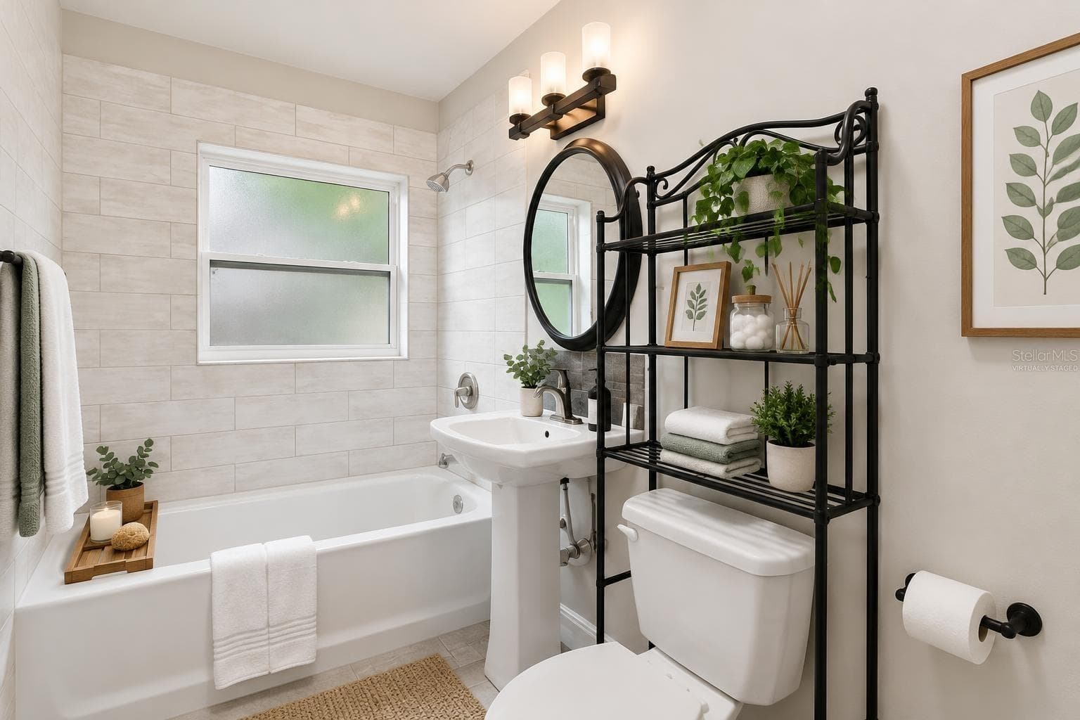 Guest bath virtually staged - 5106 THONOTOSASSA RD, PLANT CITY