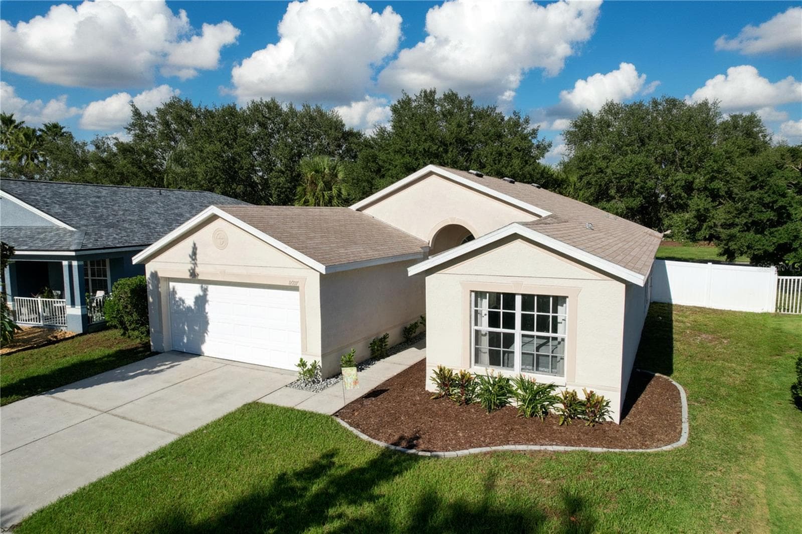 Single Family Residence at 11607 MOUNTAIN BAY DR, RIVERVIEW, photo 2 of 97