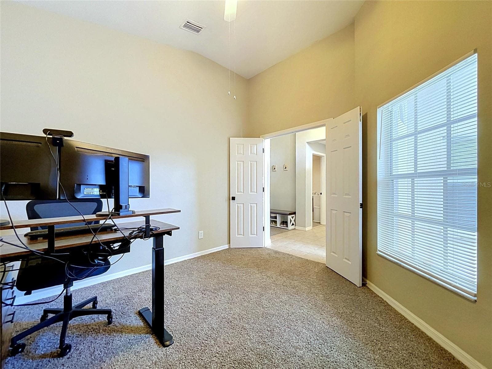 Single Family Residence at 11607 MOUNTAIN BAY DR, RIVERVIEW, photo 9 of 97
