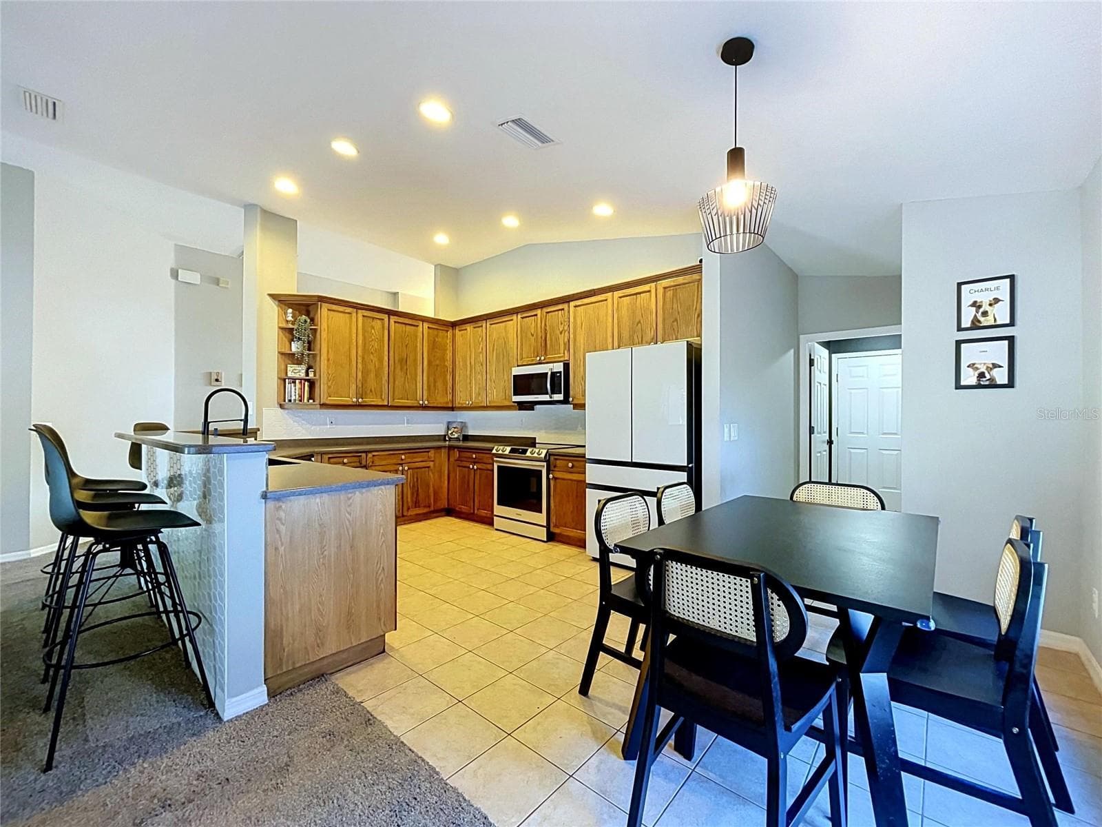 Single Family Residence at 11607 MOUNTAIN BAY DR, RIVERVIEW, photo 24 of 97