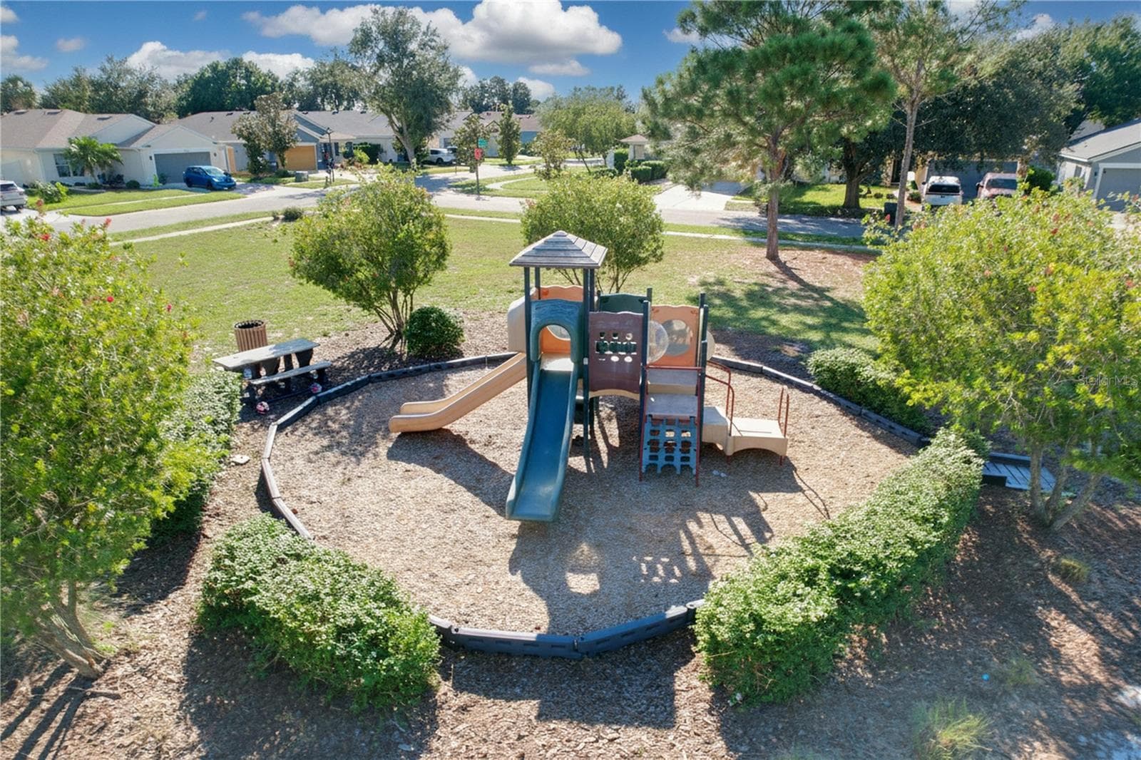 Single Family Residence at 11607 MOUNTAIN BAY DR, RIVERVIEW, photo 87 of 97