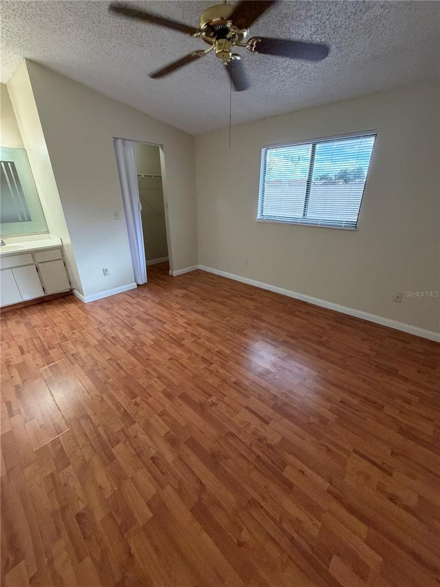 Townhouse at 4022 OAK LIMB CT, TAMPA, photo 5 of 12